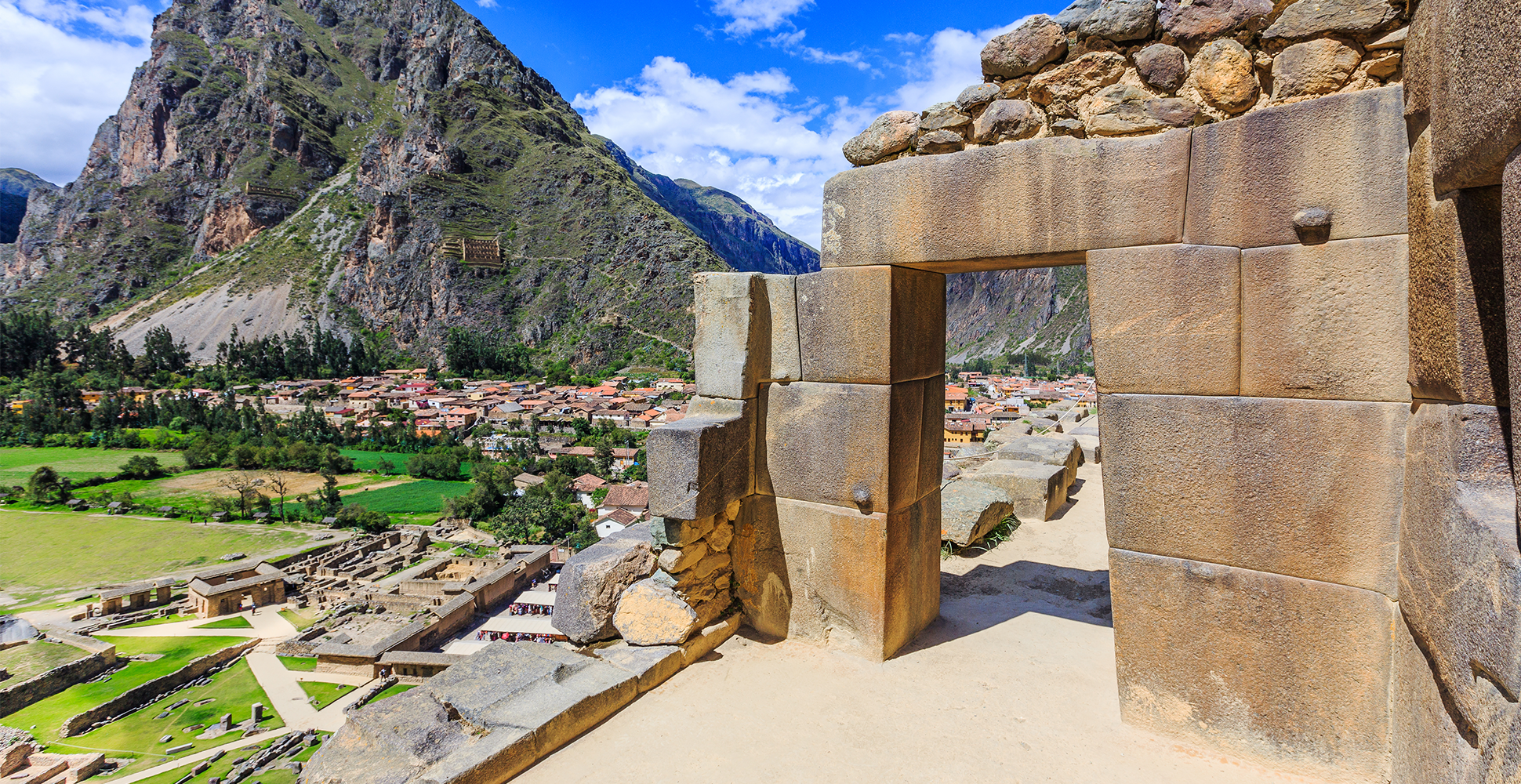 Peru-Region-Web-2-_0000_Ollantaytambo---peru-shutterstock_1027477768