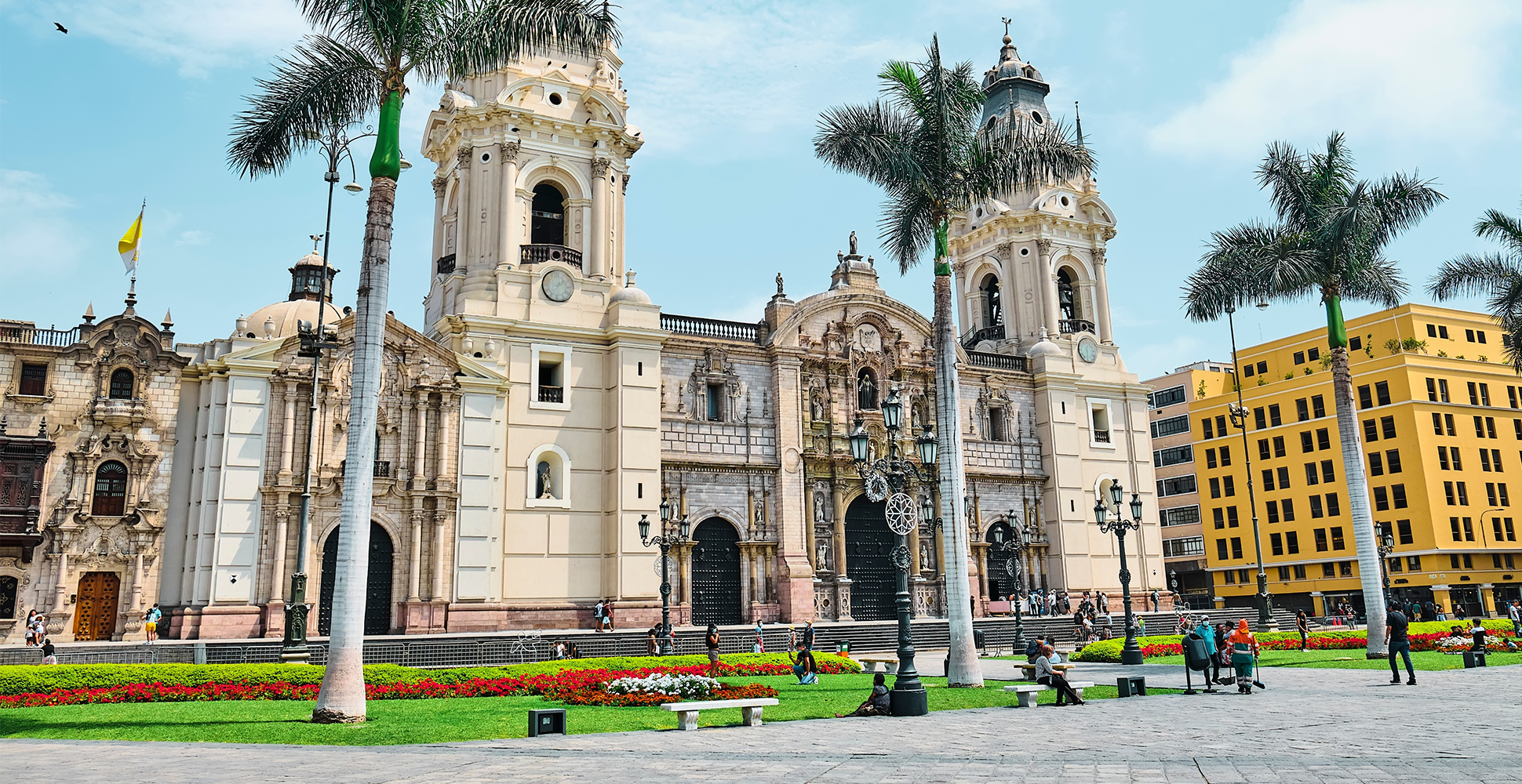 Peru-Region-Web-2-_0001_Basilica-Cathedral-of-Lima-Peru-shutterstock_2159318041